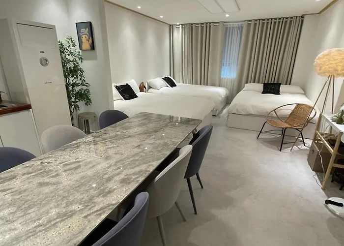 Appartement New Open Hongdae Tiger House